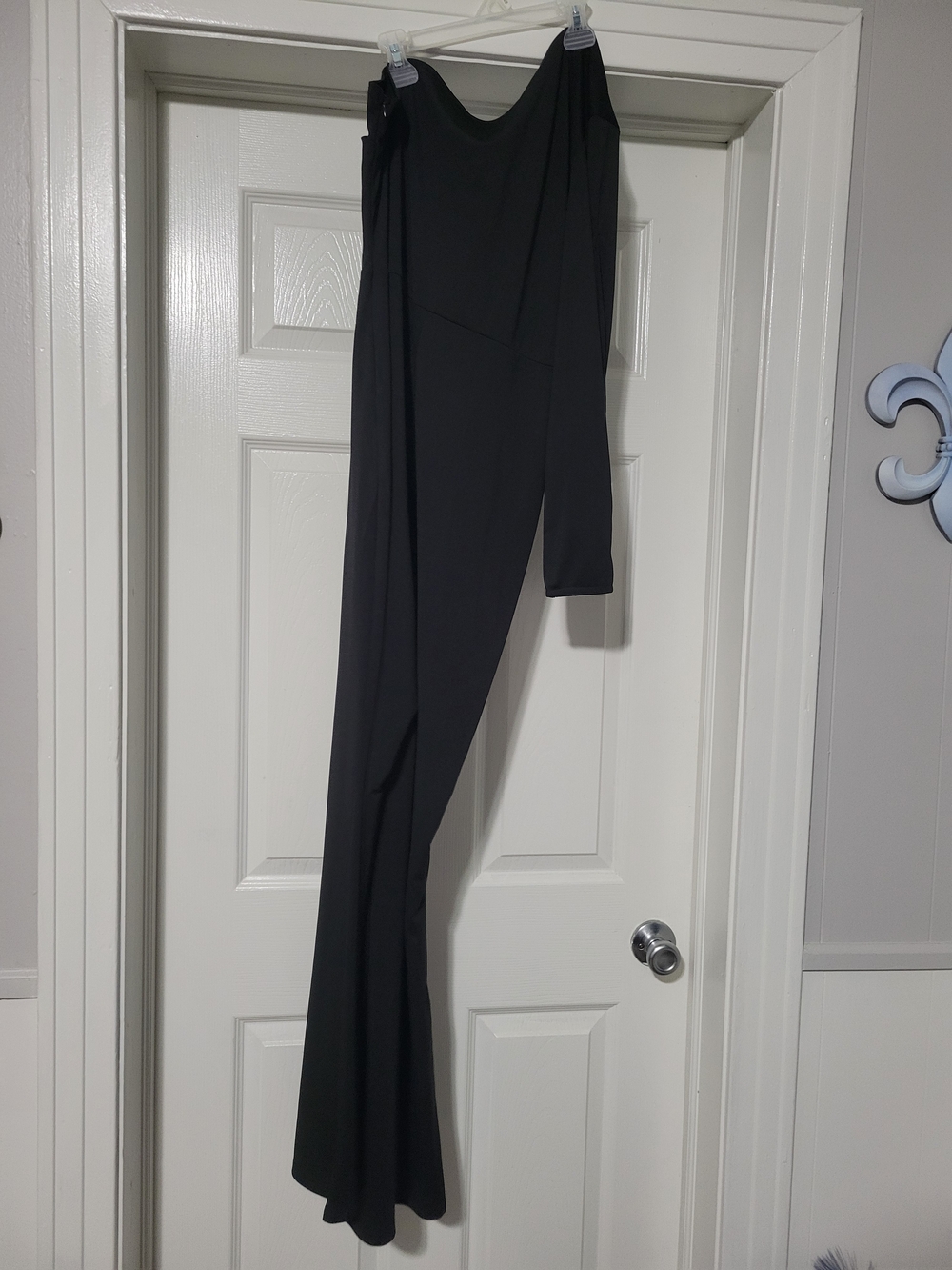 Black One-Shoulder Women’s Jumpsuit
